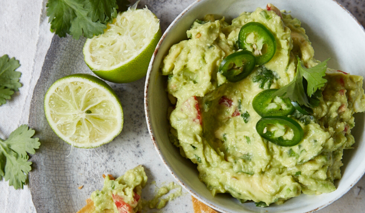 Sunday Paper Dinner Table: Pea-Feta Guacamole ('PFG')